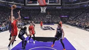 为什么球员达成重大纪录后的庆祝方式往往折射出该队的更衣室文化